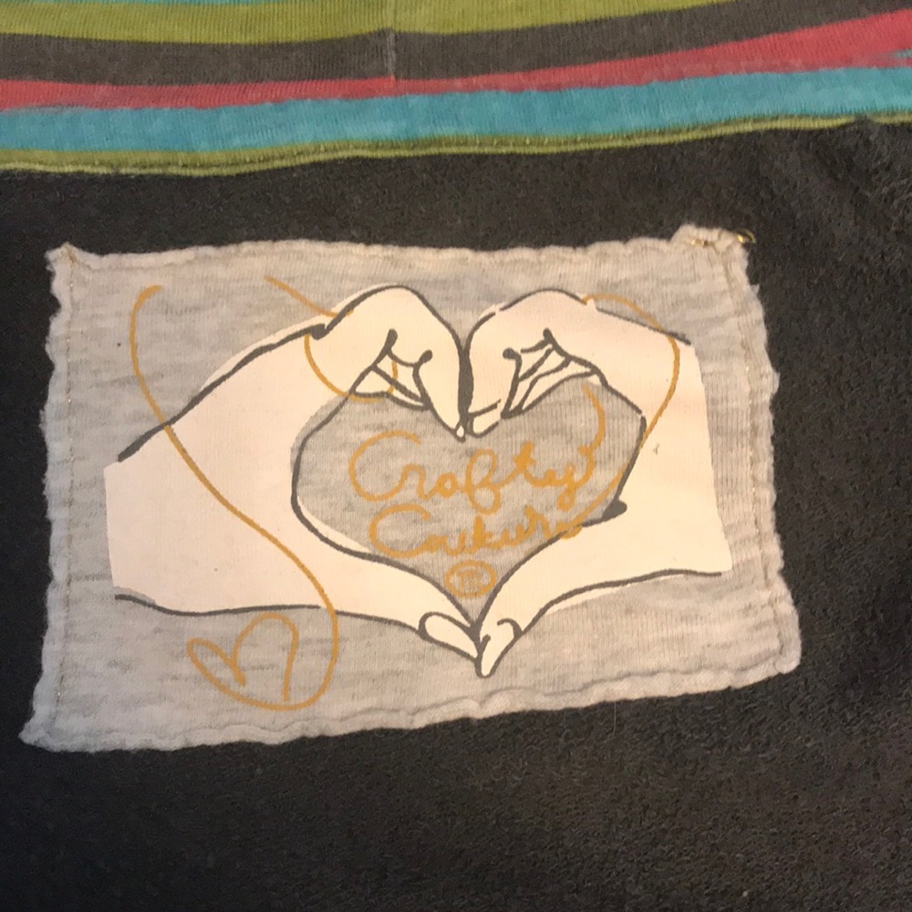 3/$20 Cute short sleeve zip up - Picture 4 of 4